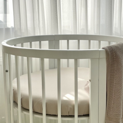 Husă pentru saltea rotundă, destinat patului de bebeluș sau copil, cu elastic, dimensiuni 70 x 70 cm, culoare cappuccino
